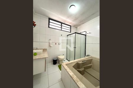 Casa à venda com 465m², 5 quartos e 6 vagas Casa à venda com 465m², 5 quartos e 6 vagasBanheiro da Suíte