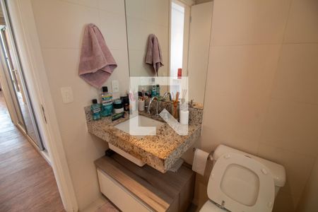 Apartamento à venda com 161m², 3 quartos e 3 vagas Apartamento à venda com 161m², 3 quartos e 3 vagasBanheiro da Suíte 2