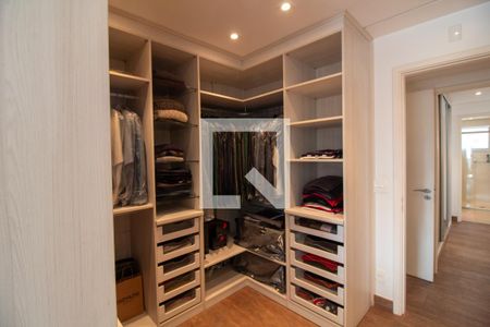 Apartamento à venda com 161m², 3 quartos e 3 vagas Apartamento à venda com 161m², 3 quartos e 3 vagasCloset da suíte 3