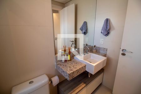 Apartamento à venda com 161m², 3 quartos e 3 vagas Apartamento à venda com 161m², 3 quartos e 3 vagasBanheiro da Suíte 1