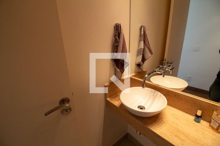 Apartamento à venda com 161m², 3 quartos e 3 vagas Apartamento à venda com 161m², 3 quartos e 3 vagasLavabo