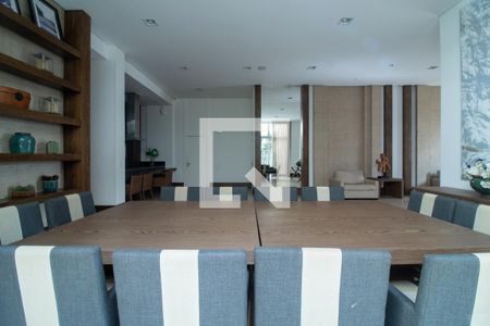 Apartamento à venda com 161m², 3 quartos e 3 vagas Apartamento à venda com 161m², 3 quartos e 3 vagasÁrea comum - Salão de Festas