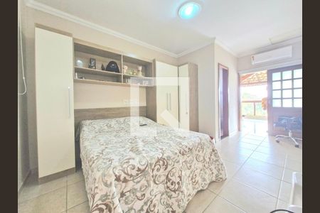 Casa à venda com 287m², 5 quartos e 4 vagas Casa à venda com 287m², 5 quartos e 4 vagasSuíte 2