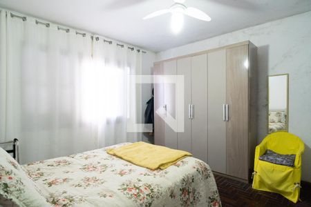 Casa à venda com 228m², 5 quartos e 3 vagasQuarto 4 - Suíte