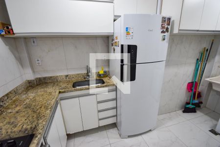 Apartamento à venda com 58m², 2 quartos e 1 vaga Apartamento à venda com 58m², 2 quartos e 1 vagaCozinha