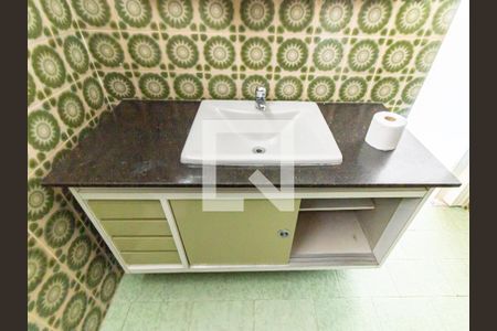 Casa à venda com 200m², 3 quartos e 2 vagas Casa à venda com 200m², 3 quartos e 2 vagasBanheiro da Suíte