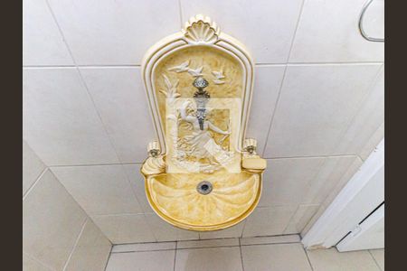 Casa à venda com 200m², 3 quartos e 2 vagas Casa à venda com 200m², 3 quartos e 2 vagasLavabo