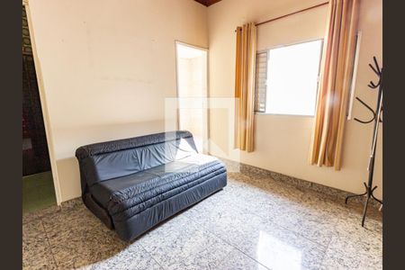 Casa à venda com 200m², 3 quartos e 2 vagas Casa à venda com 200m², 3 quartos e 2 vagasSuíte