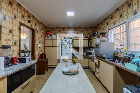 Casa à venda com 250m², 3 quartos e 4 vagas Casa à venda com 250m², 3 quartos e 4 vagasCozinha