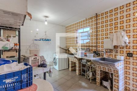 Casa à venda com 250m², 3 quartos e 4 vagas Casa à venda com 250m², 3 quartos e 4 vagasÁrea comum