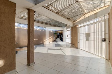 Casa à venda com 250m², 3 quartos e 4 vagas Casa à venda com 250m², 3 quartos e 4 vagasÁrea comum