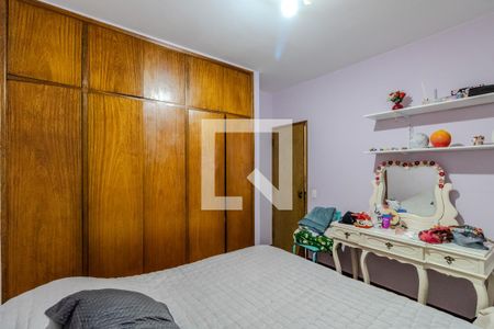 Casa à venda com 250m², 3 quartos e 4 vagas Casa à venda com 250m², 3 quartos e 4 vagasQuarto 1