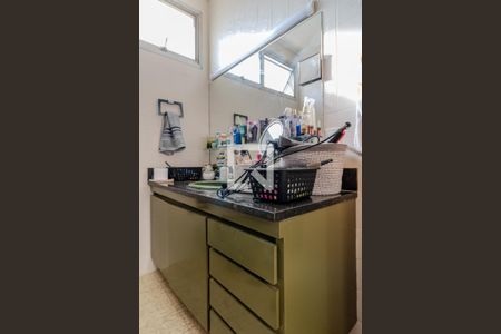 Casa à venda com 250m², 3 quartos e 4 vagas Casa à venda com 250m², 3 quartos e 4 vagasBanheiro 1