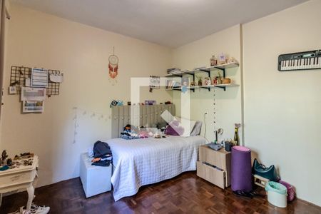 Casa à venda com 250m², 3 quartos e 4 vagas Casa à venda com 250m², 3 quartos e 4 vagasQuarto 2