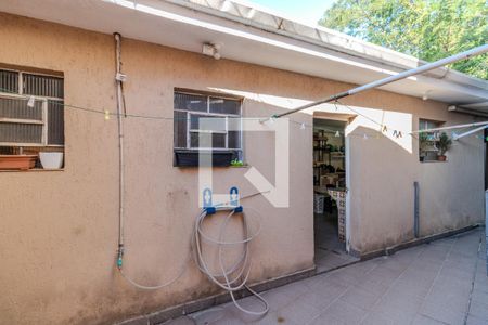 Casa à venda com 250m², 3 quartos e 4 vagas Casa à venda com 250m², 3 quartos e 4 vagasÁrea comum