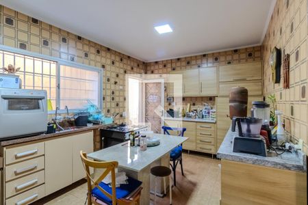 Casa à venda com 250m², 3 quartos e 4 vagas Casa à venda com 250m², 3 quartos e 4 vagasCozinha