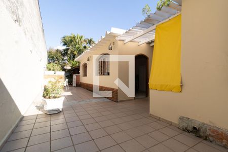 Casa à venda com 420m², 3 quartos e 1 vagaQuintal