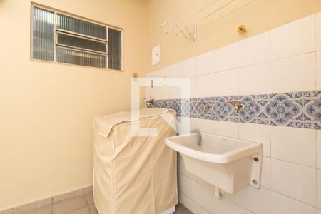 Casa à venda com 420m², 3 quartos e 1 vagaÁrea de Serviço