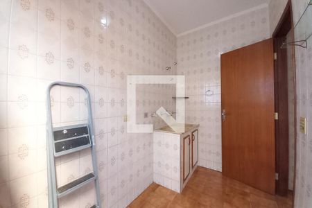 Casa à venda com 169m², 2 quartos e 3 vagas Casa à venda com 169m², 2 quartos e 3 vagasÁrea de Serviço