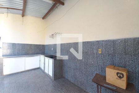 Casa à venda com 169m², 2 quartos e 3 vagas Casa à venda com 169m², 2 quartos e 3 vagasÁrea Comum