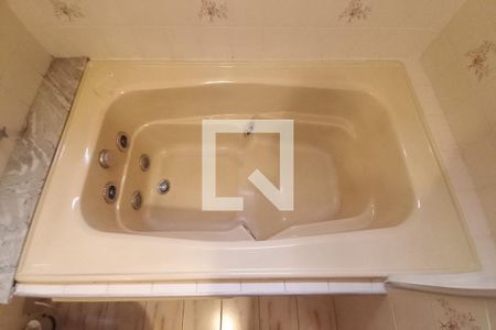 Casa à venda com 169m², 2 quartos e 3 vagas Casa à venda com 169m², 2 quartos e 3 vagasDetalhe do Banheiro da Suite