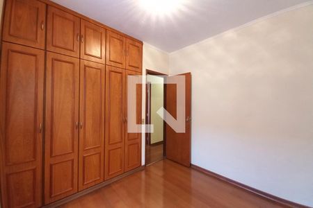 Casa à venda com 169m², 2 quartos e 3 vagas Casa à venda com 169m², 2 quartos e 3 vagasQuarto 1