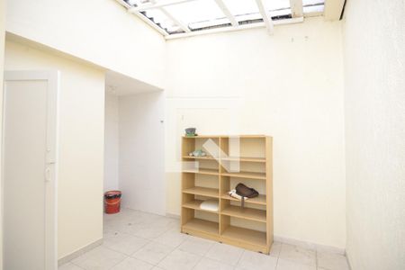 Casa à venda com 90m², 2 quartos e 1 vagaQuintal