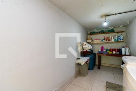 Casa à venda com 205m², 3 quartos e 2 vagasÁrea de Serviço