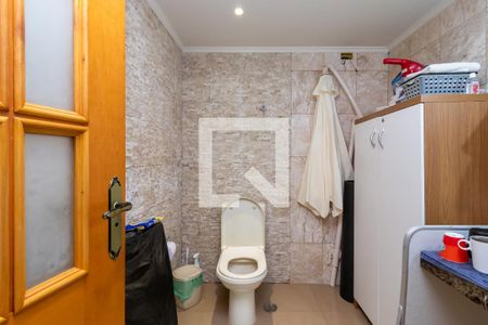 Casa à venda com 205m², 3 quartos e 2 vagasBanheiro 3