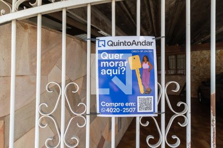 Casa à venda com 205m², 3 quartos e 2 vagasFachada + Plaquinha