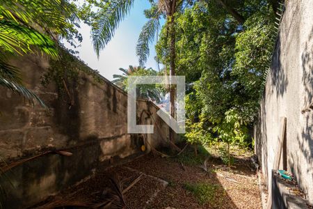 Casa à venda com 205m², 3 quartos e 2 vagasQuintal