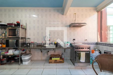 Casa à venda com 205m², 3 quartos e 2 vagasCozinha