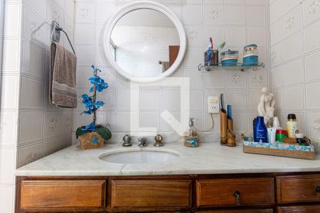 Apartamento à venda com 140m², 4 quartos e 1 vaga Apartamento à venda com 140m², 4 quartos e 1 vagaBanheiro Social