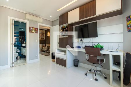 Casa de condomínio à venda com 464m², 4 quartos e 4 vagas Casa de condomínio à venda com 464m², 4 quartos e 4 vagasSuíte 2