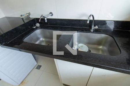 Casa de condomínio à venda com 464m², 4 quartos e 4 vagas Casa de condomínio à venda com 464m², 4 quartos e 4 vagasÁrea de Serviço