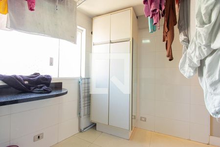 Casa de condomínio à venda com 464m², 4 quartos e 4 vagas Casa de condomínio à venda com 464m², 4 quartos e 4 vagasÁrea de Serviço