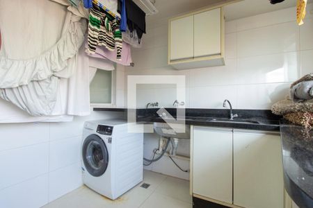 Casa de condomínio à venda com 464m², 4 quartos e 4 vagas Casa de condomínio à venda com 464m², 4 quartos e 4 vagasÁrea de Serviço