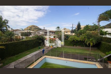 Casa à venda com 344m², 4 quartos e 4 vagas Casa à venda com 344m², 4 quartos e 4 vagasVista da Suíte 1