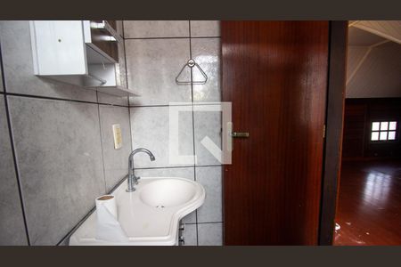 Casa à venda com 344m², 4 quartos e 4 vagas Casa à venda com 344m², 4 quartos e 4 vagasBanheiro da Suíte 2