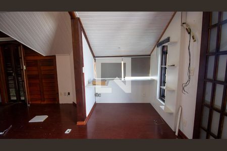 Casa à venda com 344m², 4 quartos e 4 vagas Casa à venda com 344m², 4 quartos e 4 vagasSuíte 1