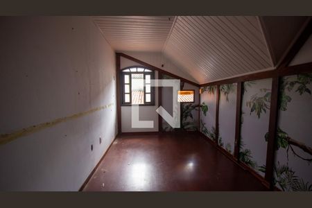 Casa à venda com 344m², 4 quartos e 4 vagas Casa à venda com 344m², 4 quartos e 4 vagasQuarto