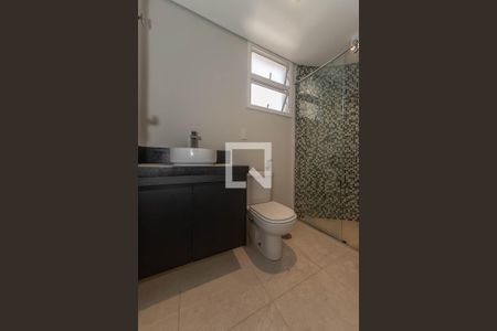 Apartamento à venda com 200m², 4 quartos e 3 vagas Apartamento à venda com 200m², 4 quartos e 3 vagasBanheiro da Suíte 3