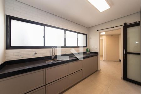 Apartamento à venda com 200m², 4 quartos e 3 vagas Apartamento à venda com 200m², 4 quartos e 3 vagasCozinha