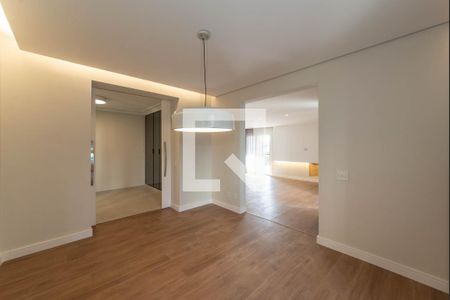 Apartamento à venda com 200m², 4 quartos e 3 vagas Apartamento à venda com 200m², 4 quartos e 3 vagasSala de Jantar