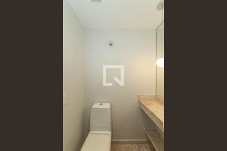 Apartamento à venda com 200m², 4 quartos e 3 vagas Apartamento à venda com 200m², 4 quartos e 3 vagasLavabo