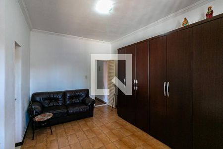 Casa à venda com 360m², 3 quartos e 8 vagas Casa à venda com 360m², 3 quartos e 8 vagasQuarto 3