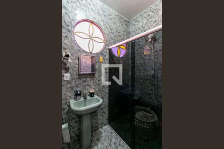 Casa à venda com 360m², 3 quartos e 8 vagas Casa à venda com 360m², 3 quartos e 8 vagasBanheiro 2