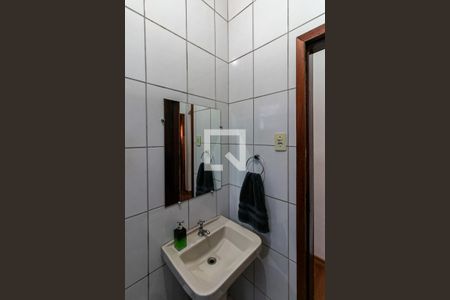 Casa à venda com 360m², 3 quartos e 8 vagas Casa à venda com 360m², 3 quartos e 8 vagasBanheiro