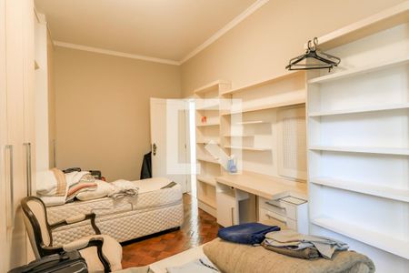 Casa para alugar com 690m², 4 quartos e 8 vagasQuarto 2