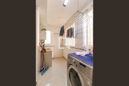 Casa para alugar com 690m², 4 quartos e 8 vagasÁrea de Serviço